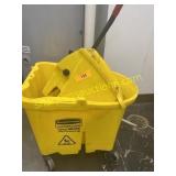 Rubbermaid muck bucket