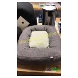 Medium pet bed