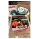 Assorted household goods