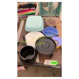 Assorted Tupperware, pot