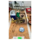 Assorted household goods