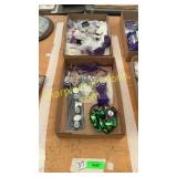 Assorted jewelry, hair accessories