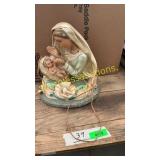 Pictures, religious statue/light