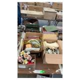 Household items, dishes