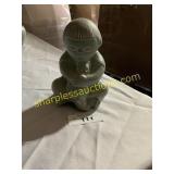 Isabel Bloom med size kid holding cat