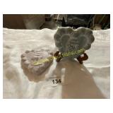 Isabel Bloom hugs hearts