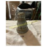 Isabel Bloom Cat with blue eyes