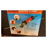 Electric pet clippers