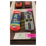 2 die cast cars