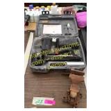 Air nail gun, metal clamp