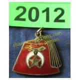 Vintage Masonic enamel decorated medal