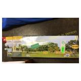 Volleyball/bad mitten set