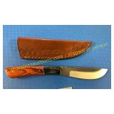 Hunting knife with sheath