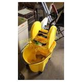 Mop buckets
