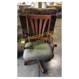 Wood/fabric swivel chair