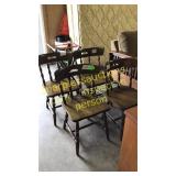 Set of 4 wooden chairs