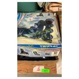 Size 10 Variflex roller blades