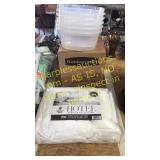 Rubbermaid containers, 6 piece king sheets