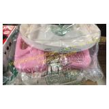 Baby booster seat with tray