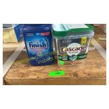Finish & Cascade dishwasher pods