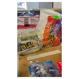 Hefty paper plates & foil pans