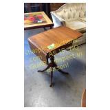 Side table w/ drawer and Collapsible