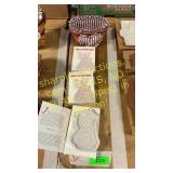 3-mama& baby bunny cookie molds/ longaberger