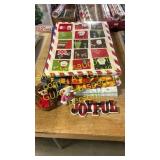 Holiday gift boxes & decor