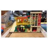 Fisher Price parking ramp