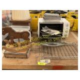 Oster Toaster Oven, Miscellaneous