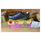 Laura Ashley sz 7 navy girls shoes