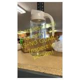 Automatic oil bottle