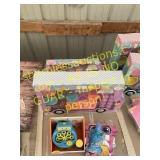 Molds, inflatable, bubble maker