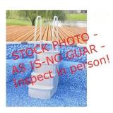 Main access step pool ladder