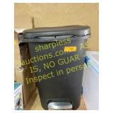 Step open lid trash can