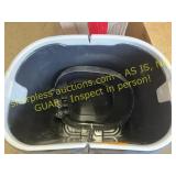 Rubbermaid Premium Step on Can