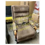 Electric lift recliner