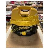 DeWalt vacuum. (no hoses)