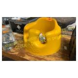 Bumbo floor seat