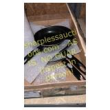3 frying pans