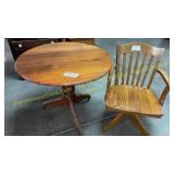 Round folding table 33" & and chair