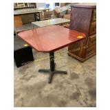 Sq restaurant table