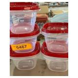 5 Small Rubbermaid Containers W/ Lids