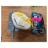 Mask, D Ring Anchor, Latch