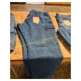 Wrangler 40x30 Cargo Style Jeans