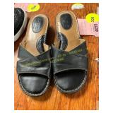 B.O.C Size 9 Leather Slide Sandals