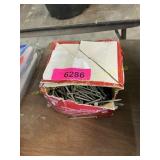 Box of 2 1/2in common nails