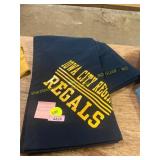 IC Regina Sweatshirt Blanket