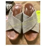 Womens Size 9 Gentle Soles Slide Sandals