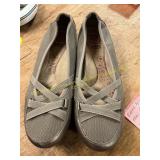 Womens 8.5 Earth Spirit Flats
